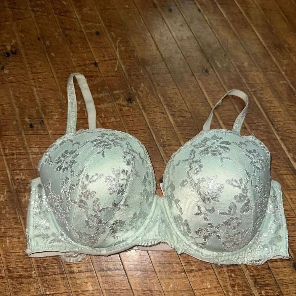 Victoria’s Secret mint silver metallic lined Demi 36DDD bra